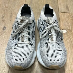 Brooks Glycerin 20 tennis shoes